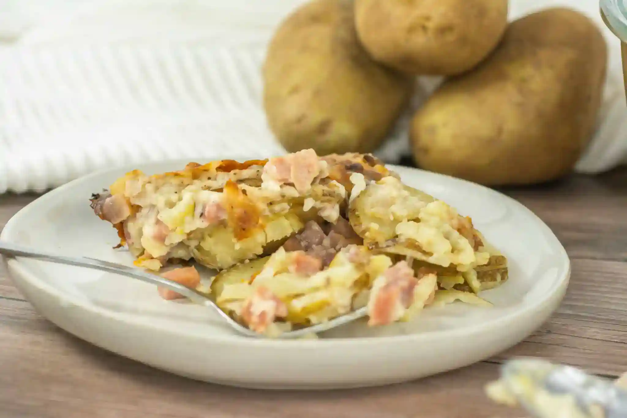 Old-Fashioned Scalloped Potatoes With Ham