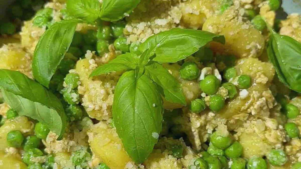 Pesto Gnocchi with Peas