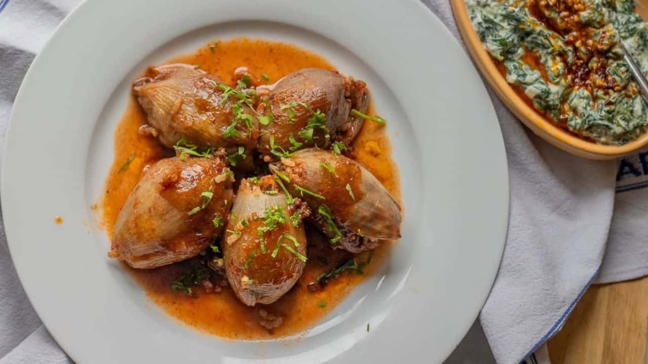 Rice Stuffed Onions