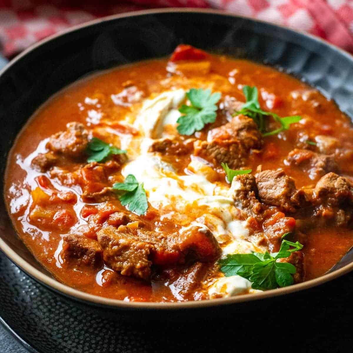 Slow Cooker Goulash