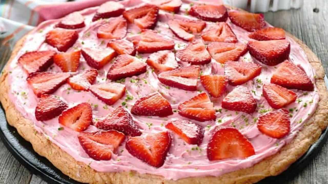 Strawberry Dessert Pizza