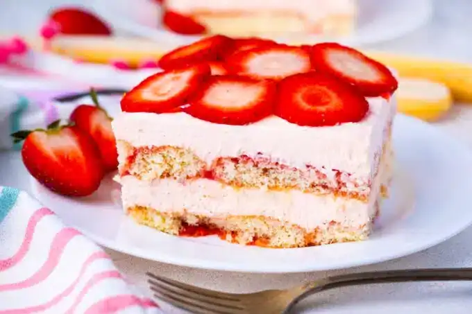 Strawberry Tiramisu