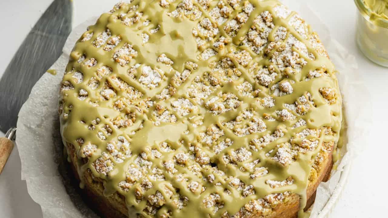 Vegan Pistachio Coffee Cake