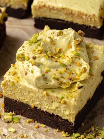 pistachio-chocolate-brownies.