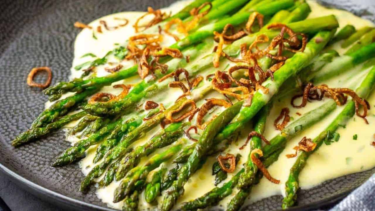 Asparagus With Bearnaise Sauce