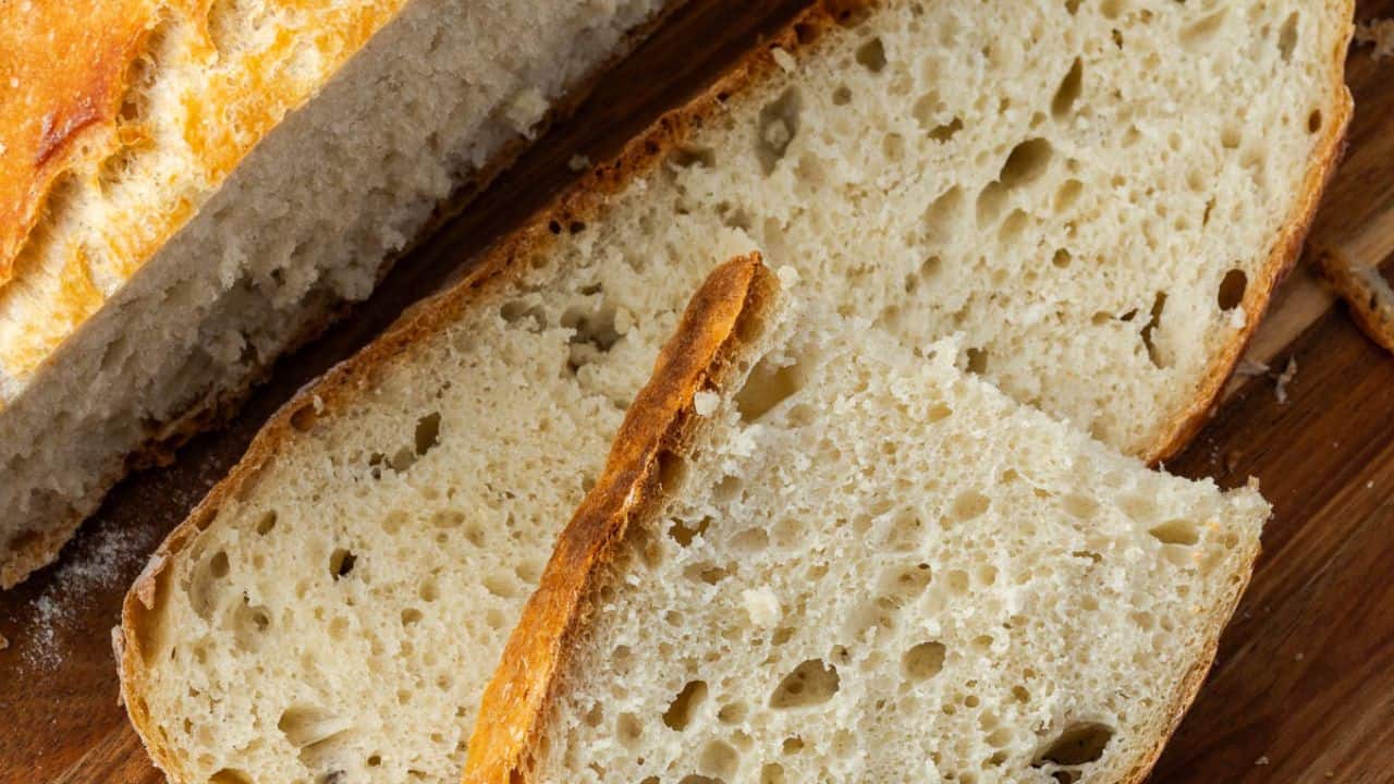 Beginner-Friendly Dutch Oven Bread
