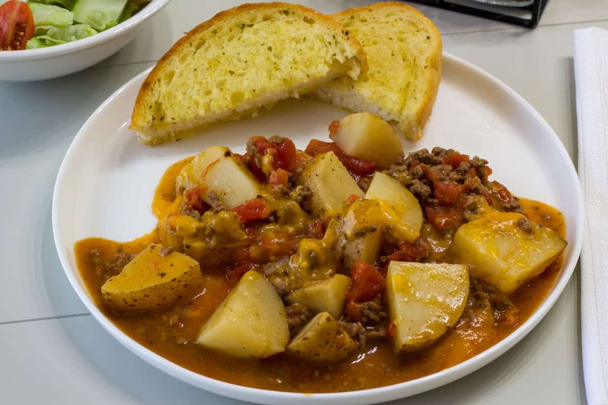 Best Crockpot Hamburger Casserole