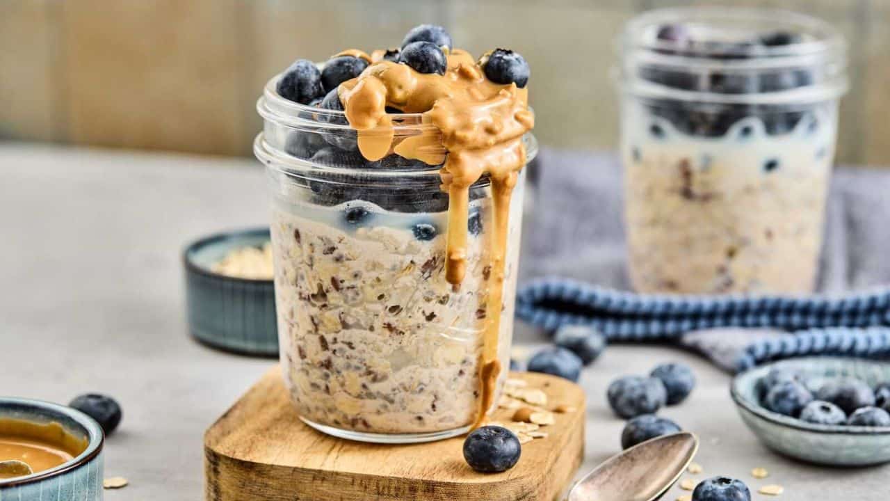 Blueberry Almond Overnight Oats