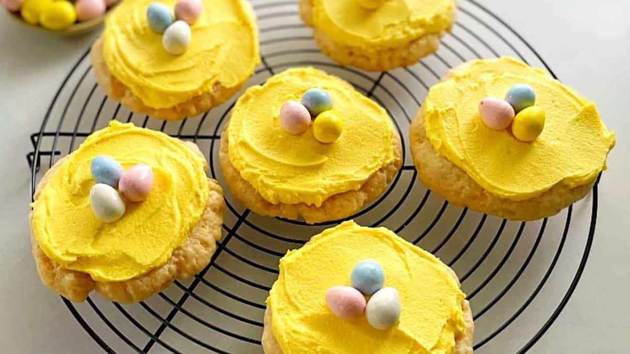 Cadbury Mini Egg Easter Cookies