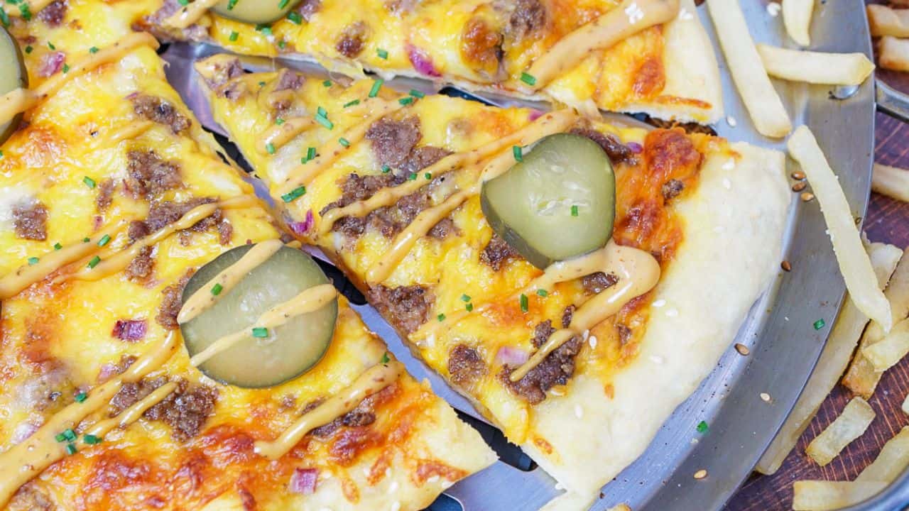 Cheeseburger Pizza