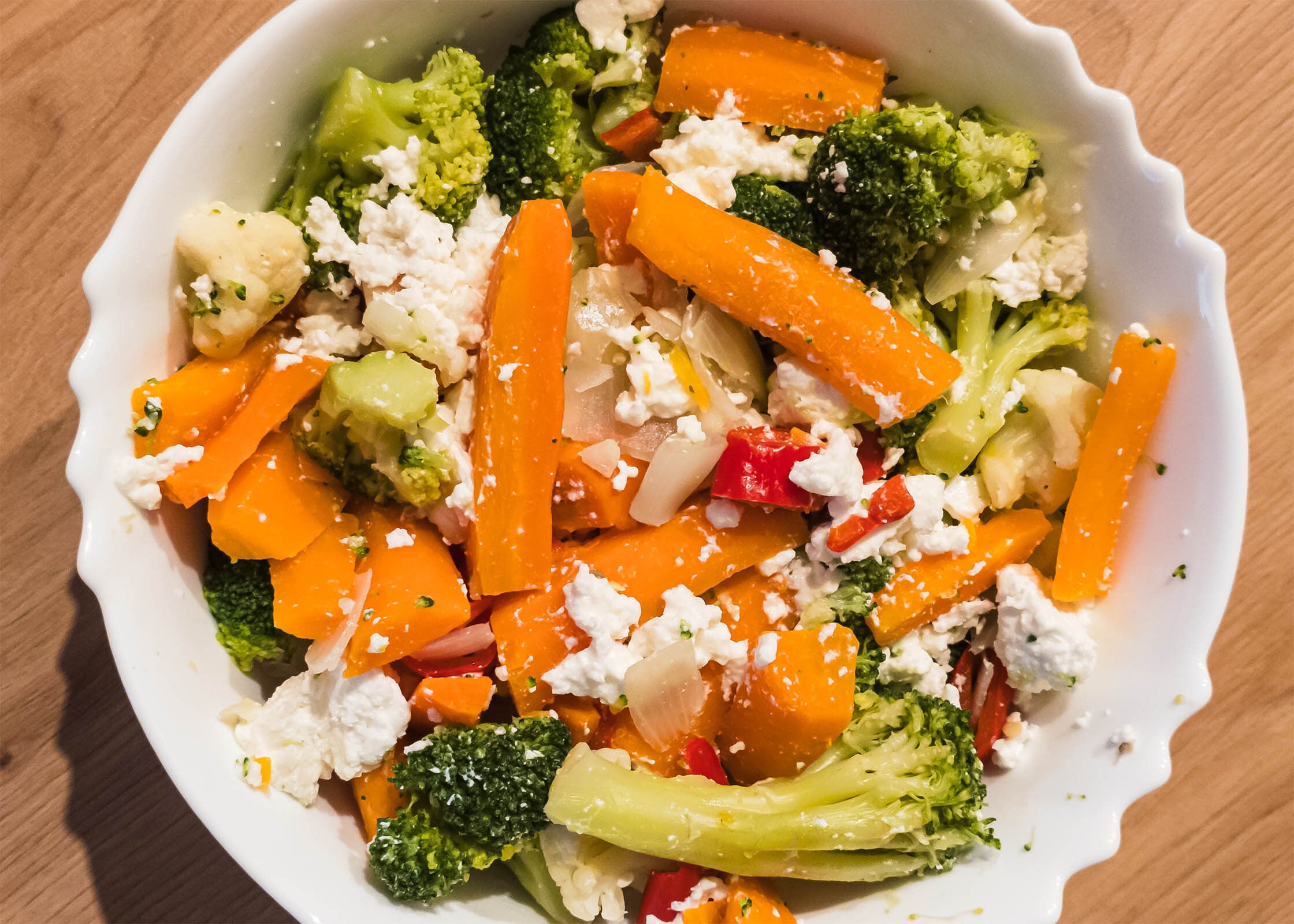 Colorful Veggie Salad With Broccoli Cauliflower