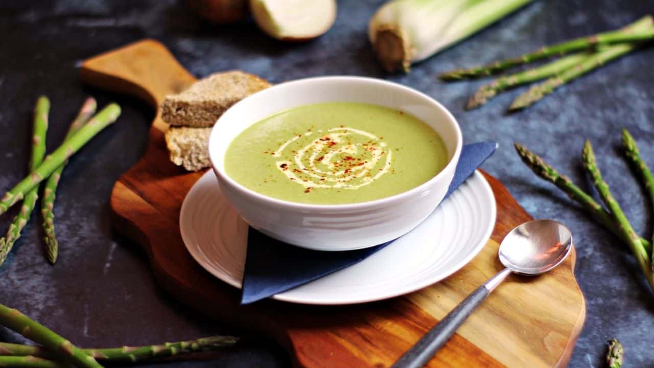 Cream of Asparagus & Celery Soup