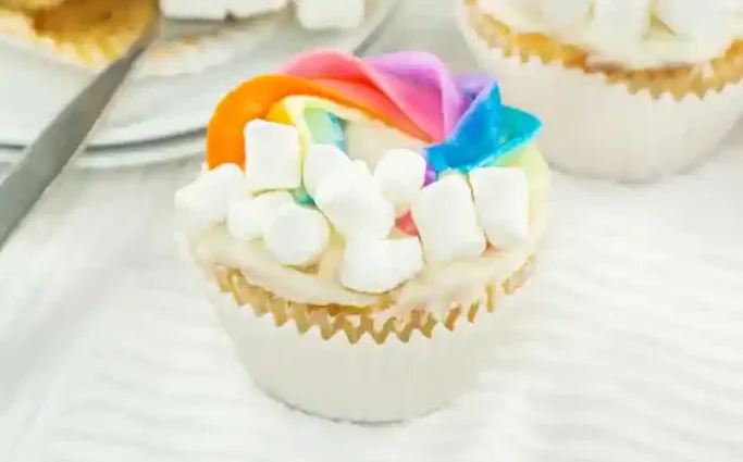 Cupcakes with Rainbow Frosting