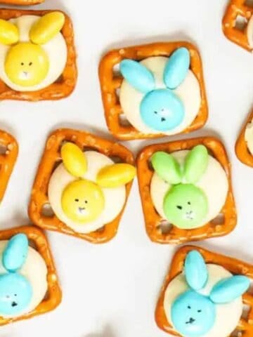 Cute Easter Bunny Pretzel Treats