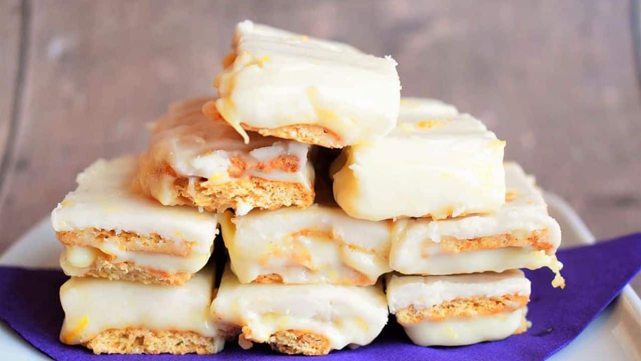 Graham Wafer Lemon Bars