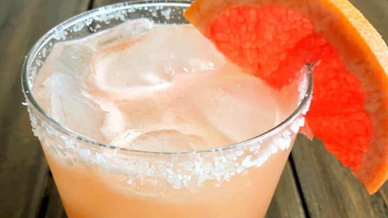 Grapefruit Elderflower Margarita