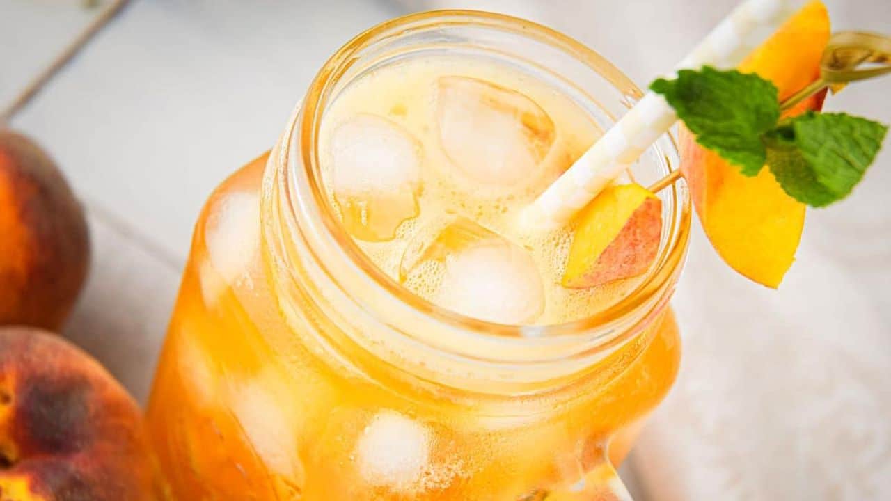 Iced Peach Green Tea