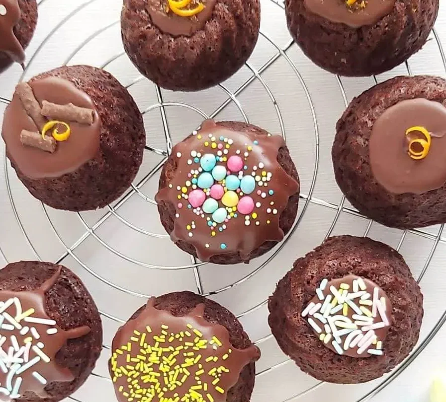 Mini Chocolate Bundt Cakes With Easter Surprise Inside