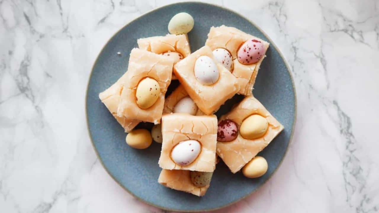 Mini Egg Fudge