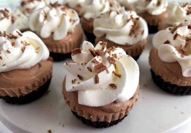 No Bake Irish Cream Mini Cheesecakes