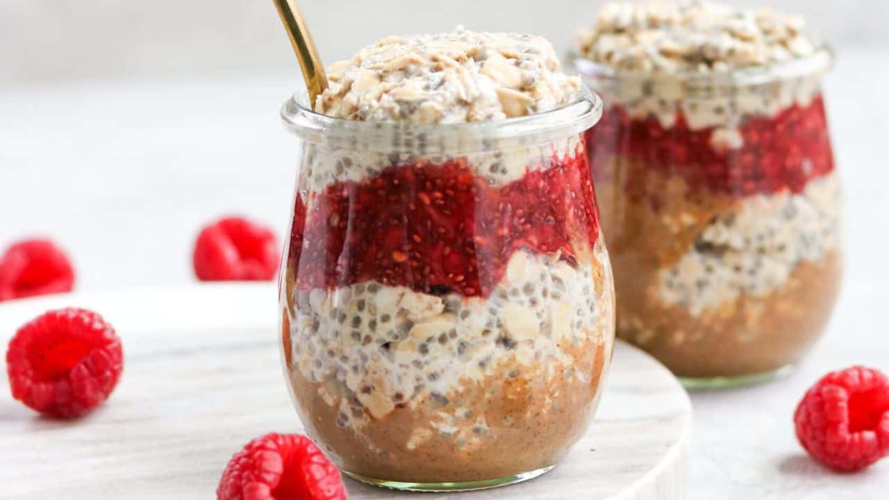 PB&J Overnight Oats
