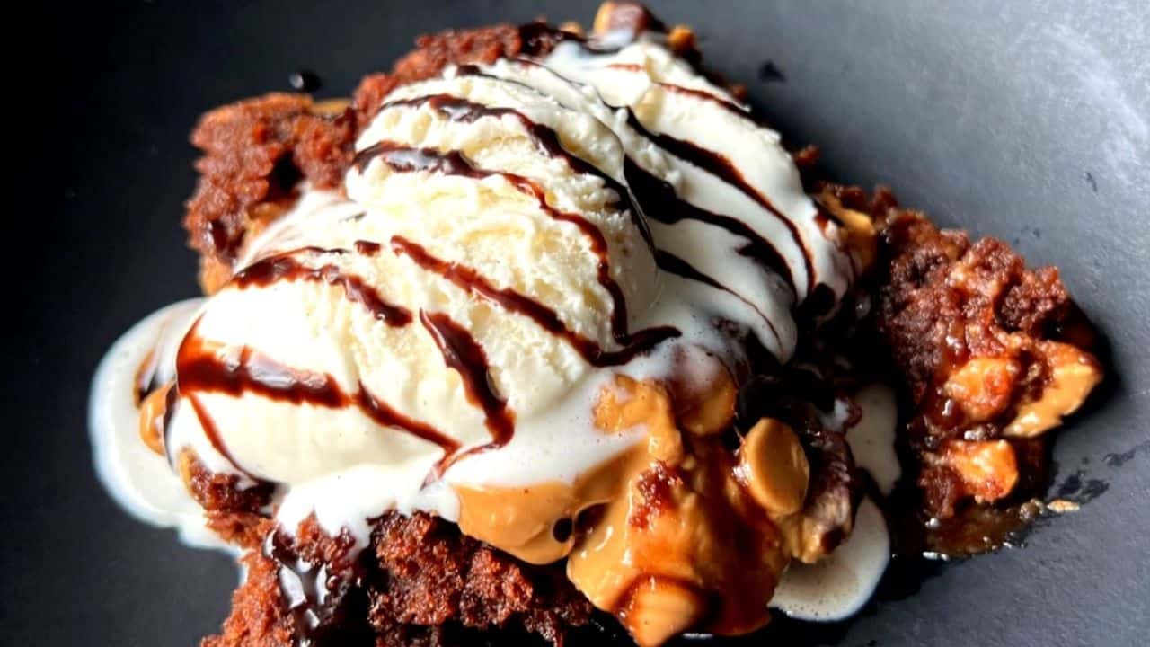 Slow Cooker Chocolate Peanut Butter Spoon Brownies