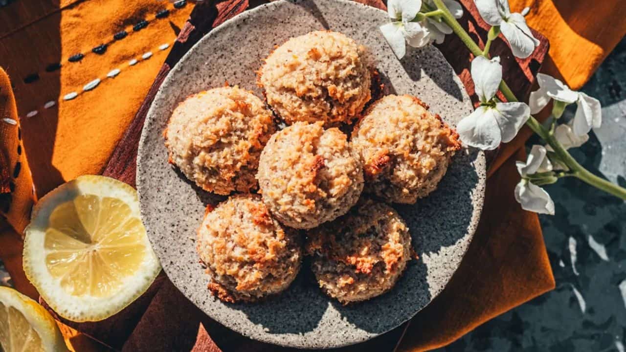 Vegan Lemon Coconut Macaroons