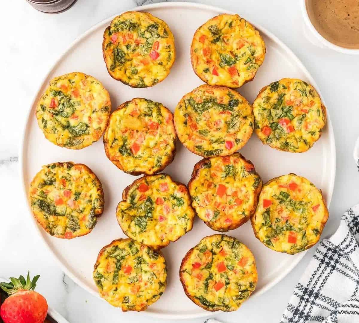 cottage-cheese-vegetable-egg-bites.