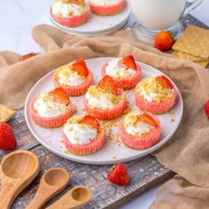 Mini Strawberry Cheesecakes