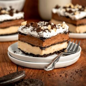No Bake Chocolate Peanut Butter Oreo Dessert